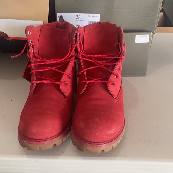 Timberland red nubuck 6” boot - Picture 2 of 3
